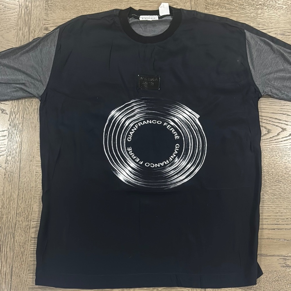 Gianfranco Ferre Black and Gray Short Sleeve Tee